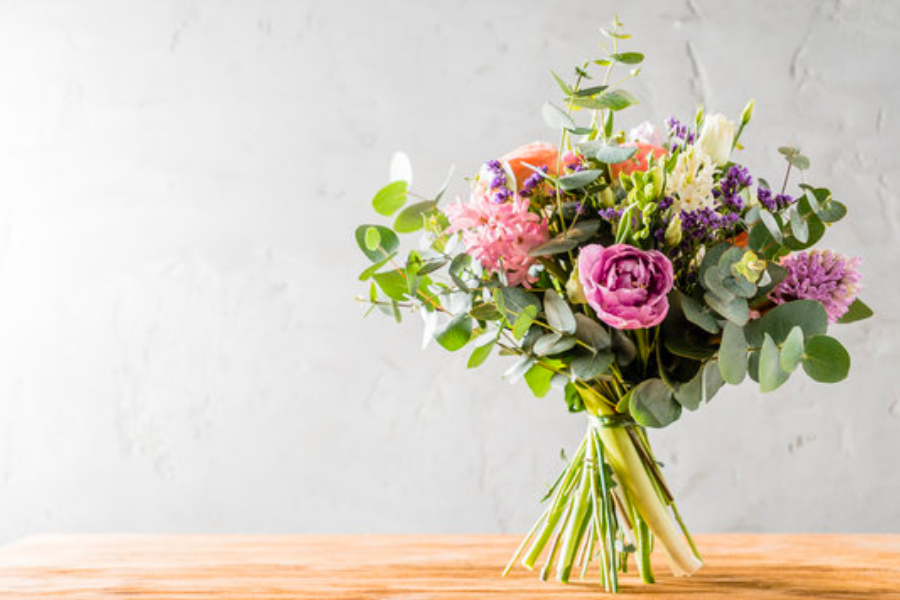 Mastering the Art of Flower Arrangement: A Comprehensive Workshop for Beginners